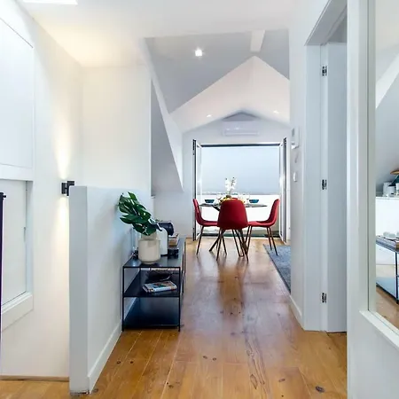 Lovelystay - Turquoise River View Ii *