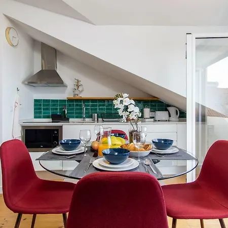 Lovelystay - Turquoise River View Ii Lejlighed Lisboa