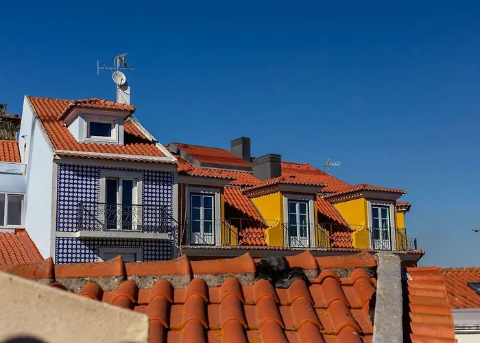 Lovelystay - Turquoise River View Ii