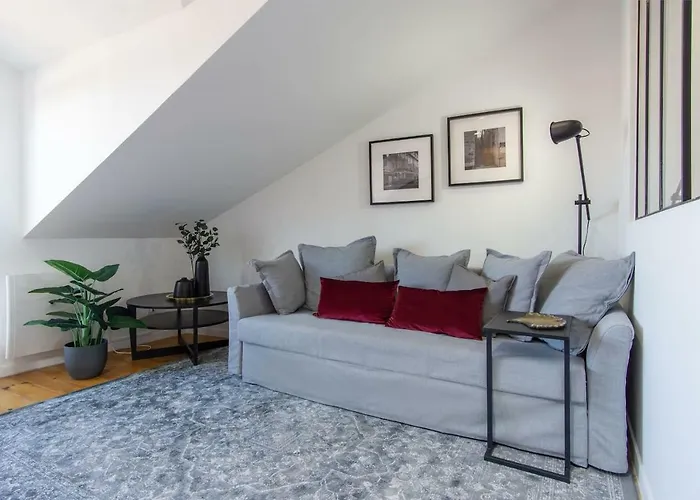 Lovelystay - Turquoise River View Ii Lisboa