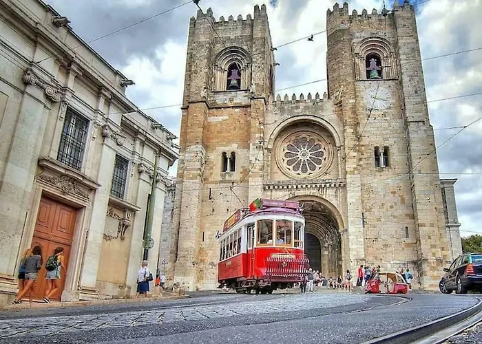 Lovelystay - Turquoise River View Ii شقة