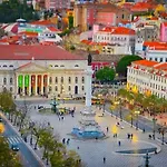 Lovelystay - Turquoise River View Ii Lizbona
